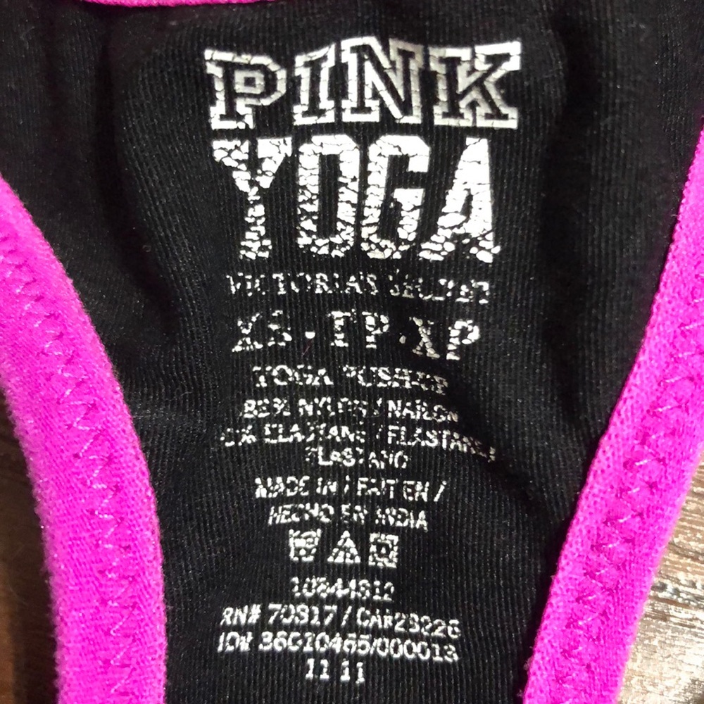 Victoria’s Secret sports bra ‘Hot Shot’ - Picture 3 of 5